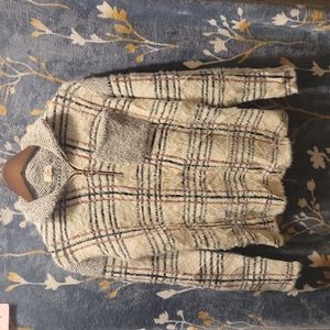 Entro fuzzy pullover quarterzip jacket. Cream, black/gold sparkle stripes small